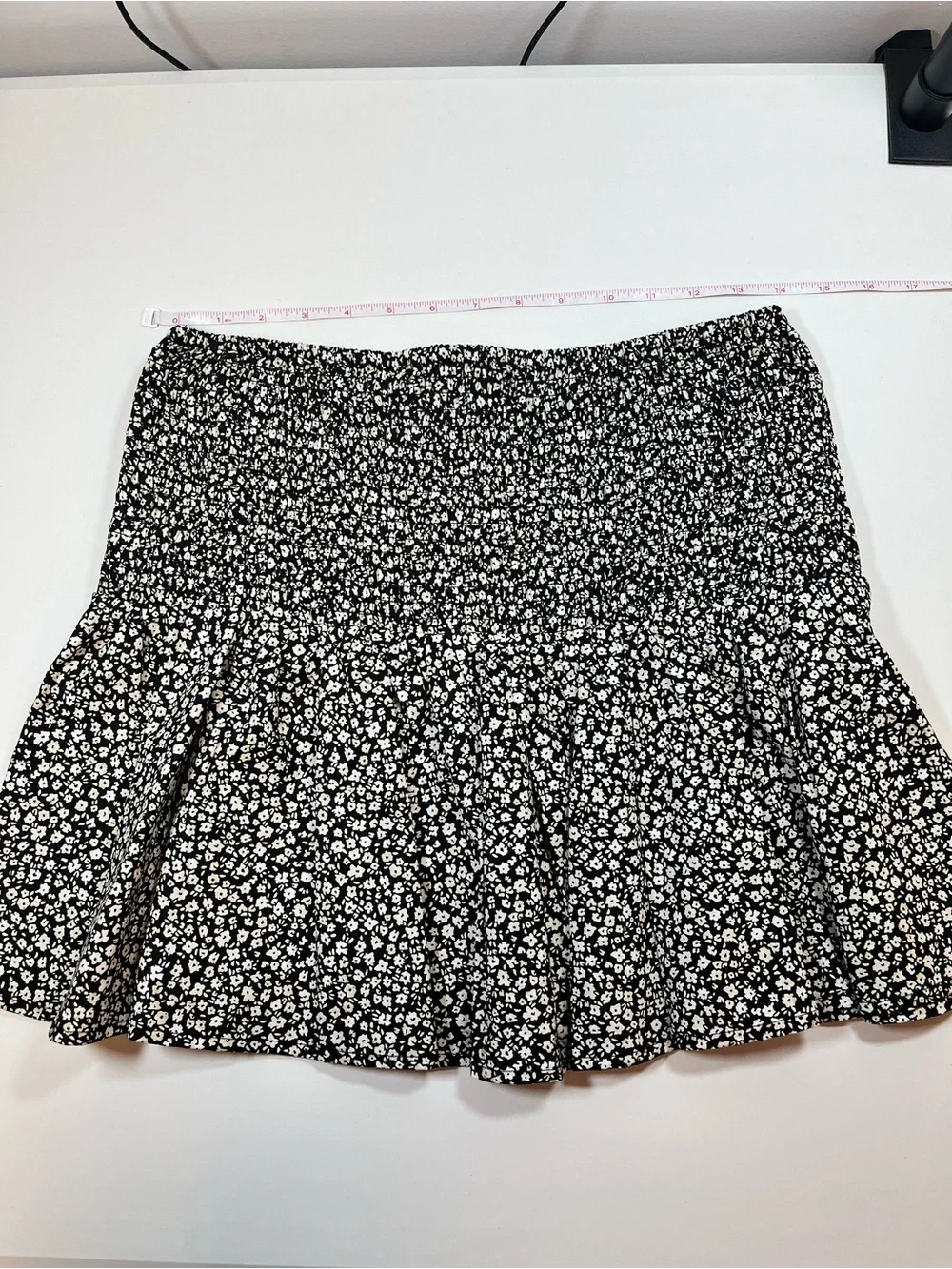 H&M Black White Floral Smocked Mini Skirt